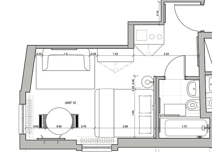 Cozy Unit 12 In Center Of