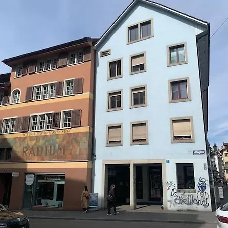 Cozy Unit 12 In Center Of * Zürih